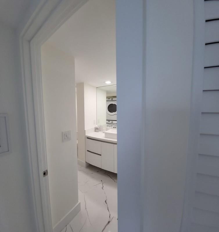 OCEANIA I CONDO - Residential