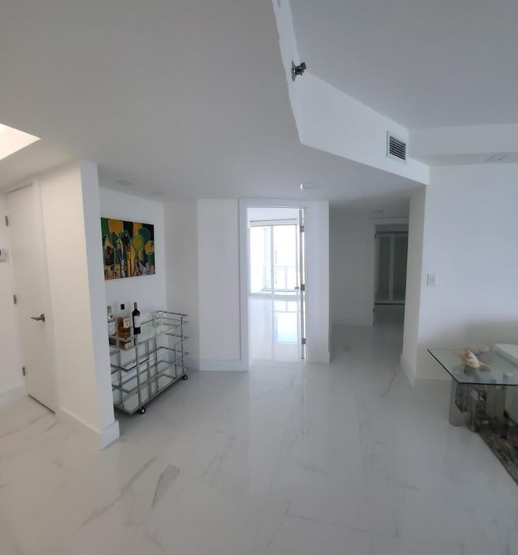 OCEANIA I CONDO - Residential