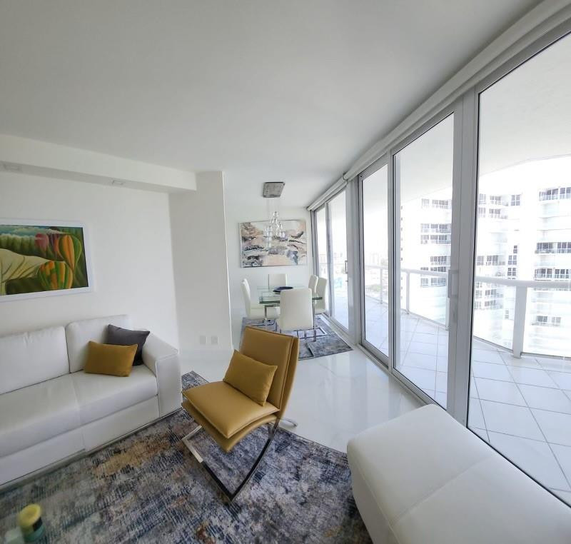 OCEANIA I CONDO - Residential