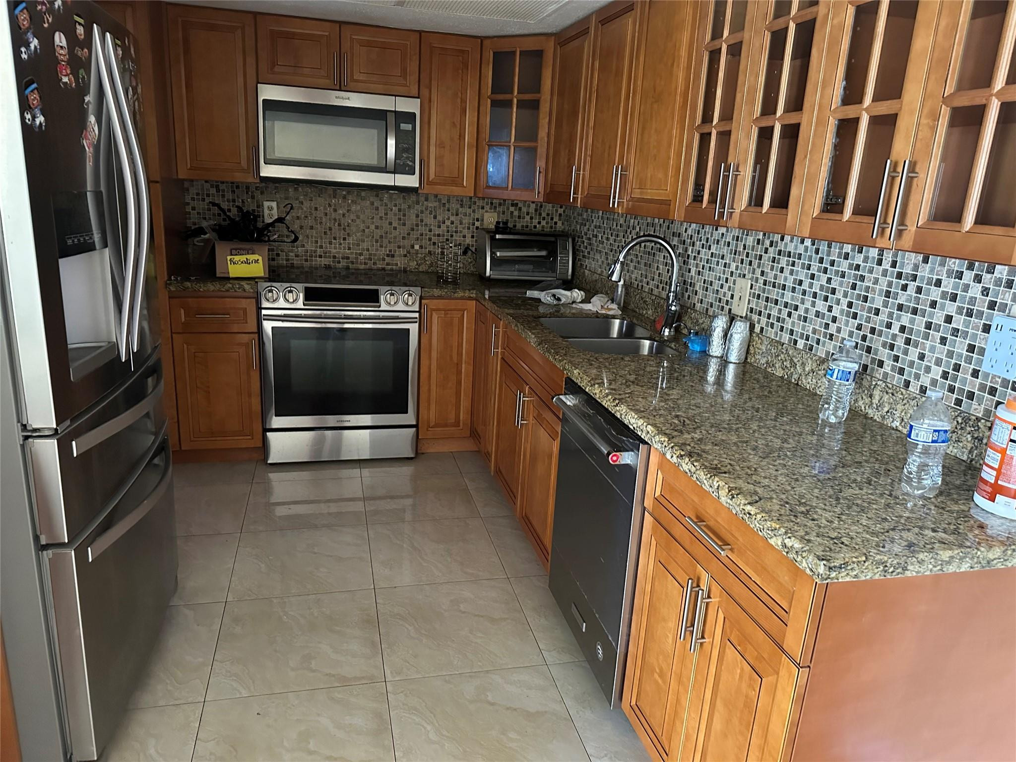 A 55 + comminuty , very nice and upgraded 3 beds and 2 baths, great location, price to sell, close to all major highways and supermarkets, for showing , please call the listing agent, by appointment only, 24 hours notice. By appointment only, call LA to show