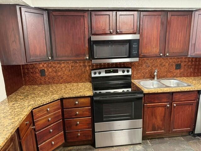 Chatham Hills - Residential Lease