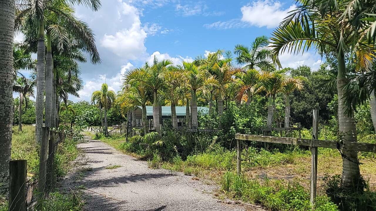 Loxahatchee - Residential