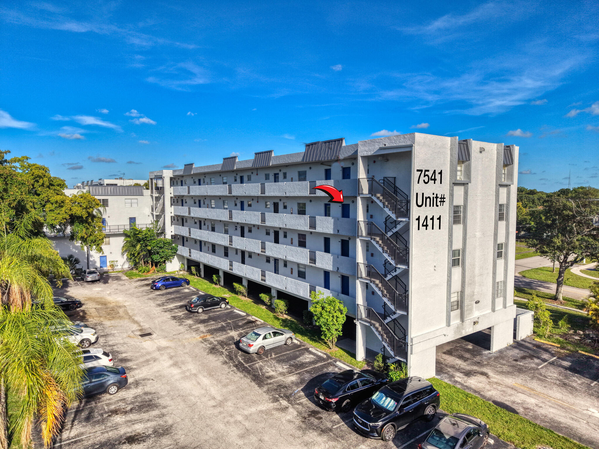 VILLAGE SQUARE CONDO - Residential