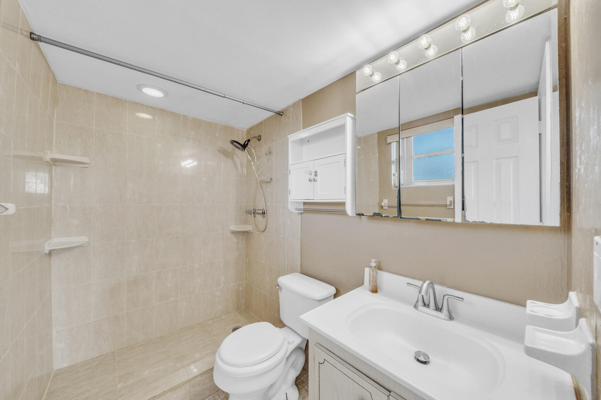 VILLAGE SQUARE CONDO - Residential