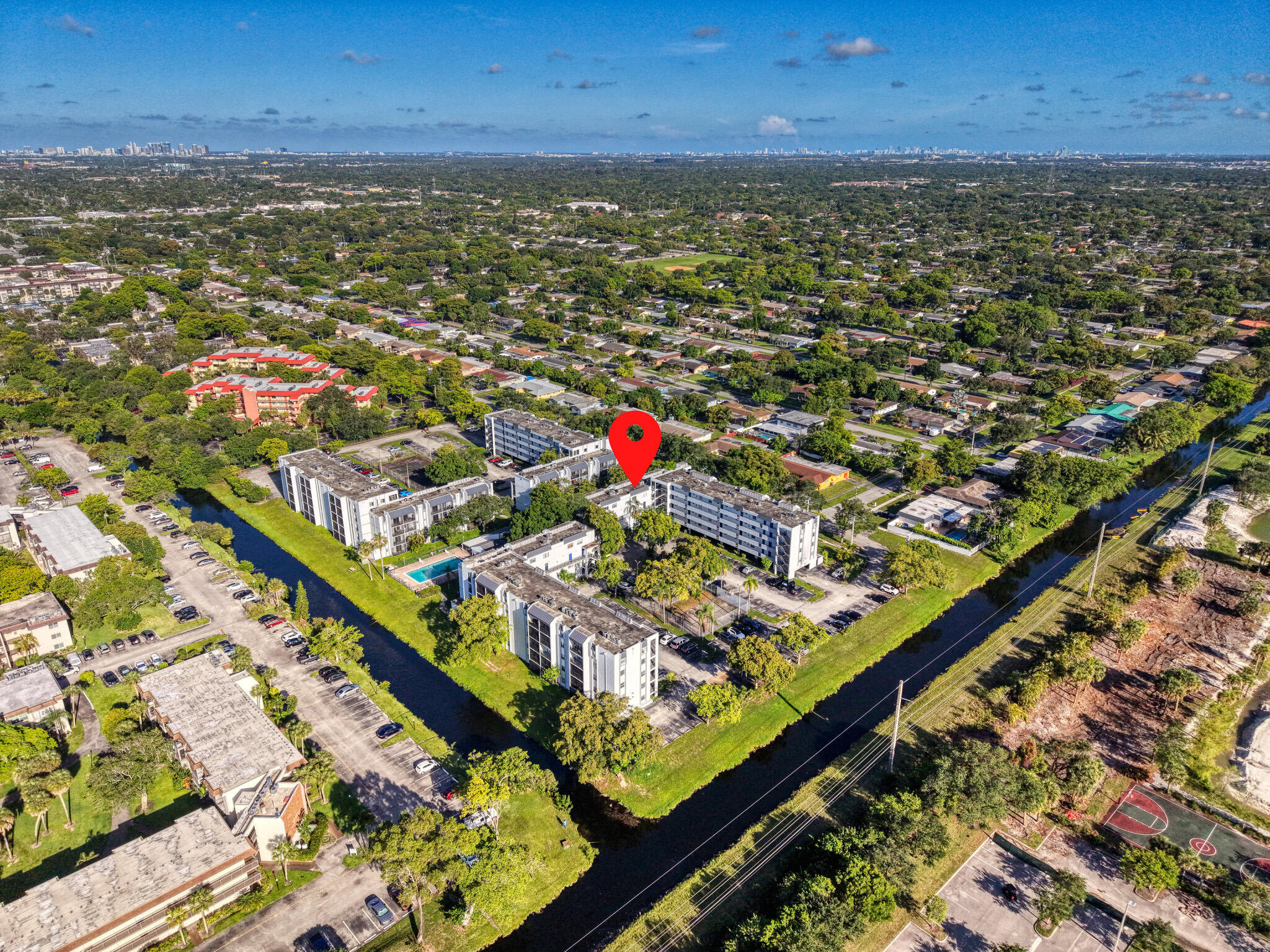 VILLAGE SQUARE CONDO - Residential