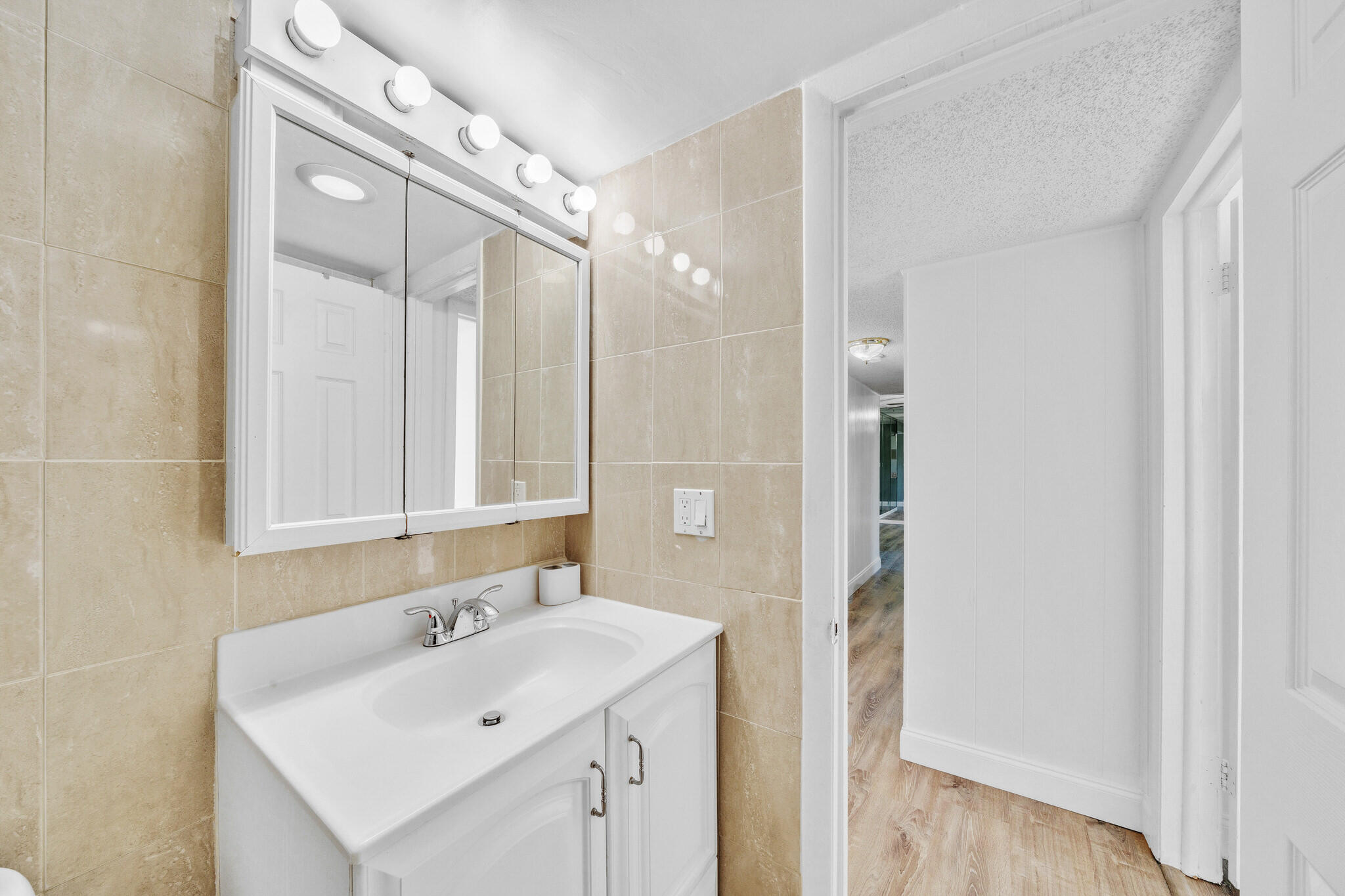 VILLAGE SQUARE CONDO - Residential