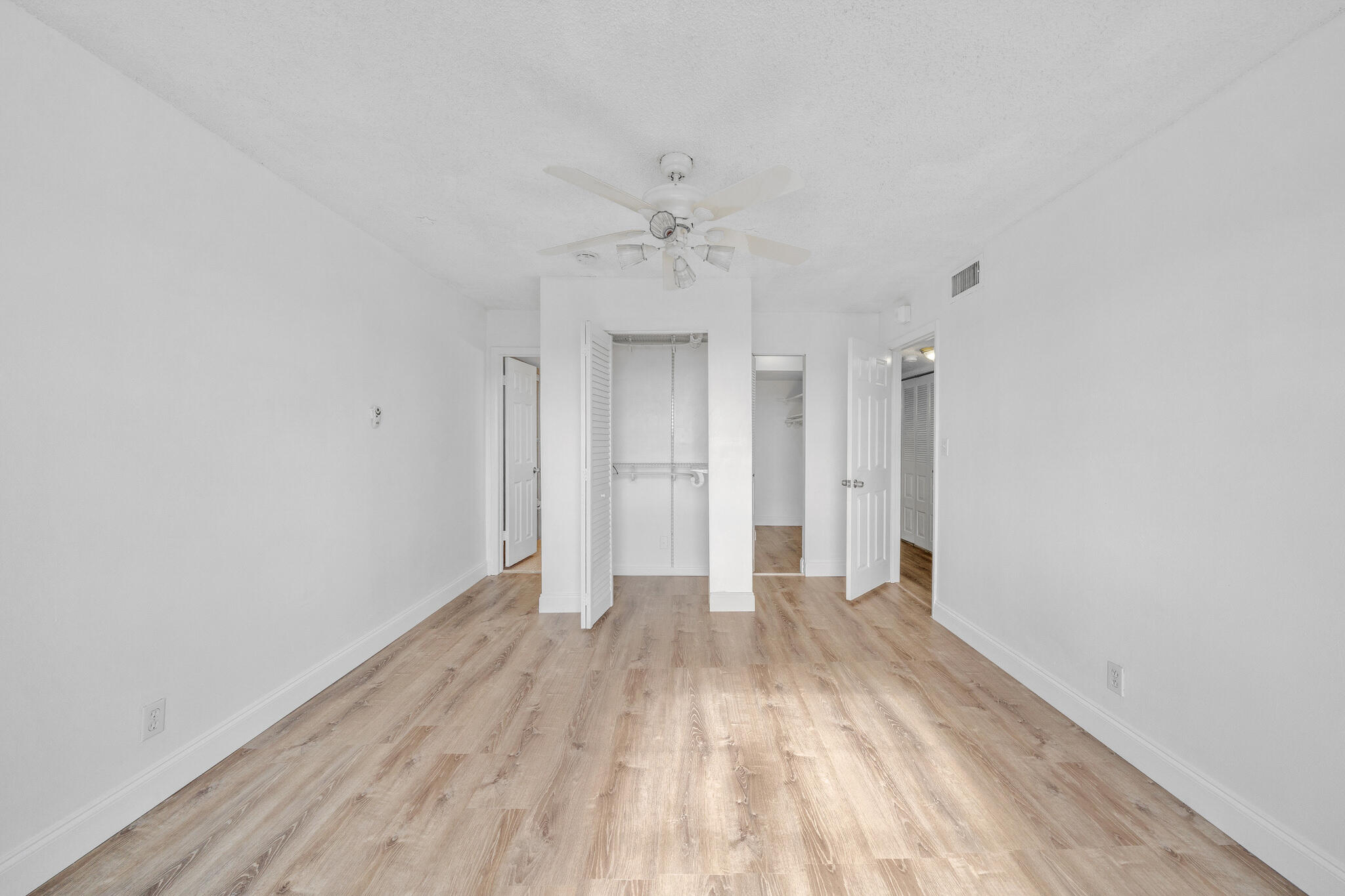 VILLAGE SQUARE CONDO - Residential