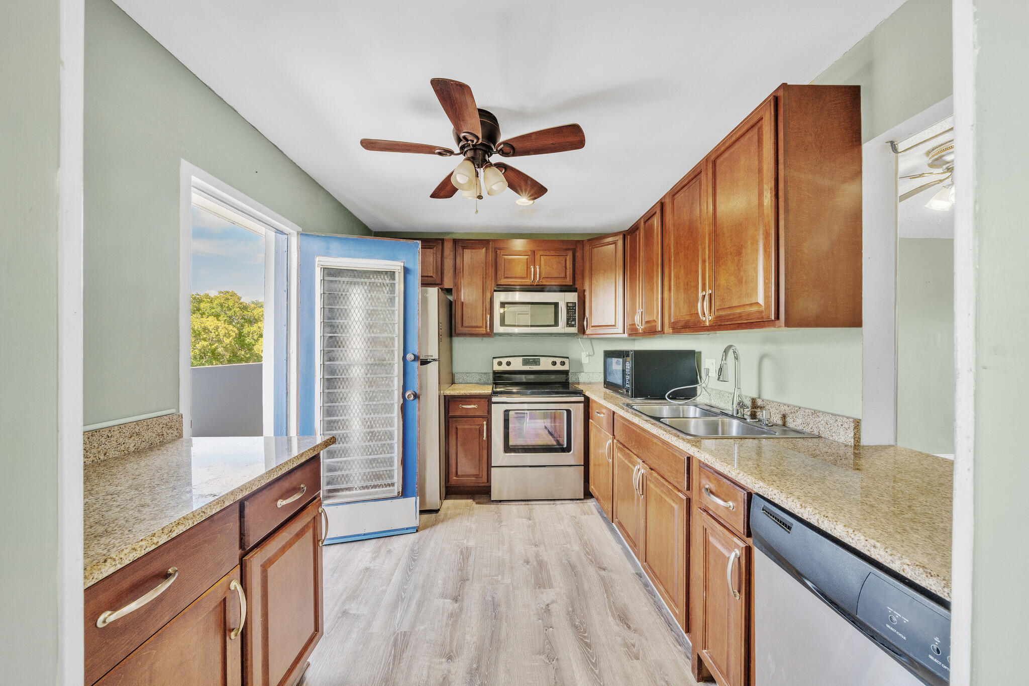 VILLAGE SQUARE CONDO - Residential