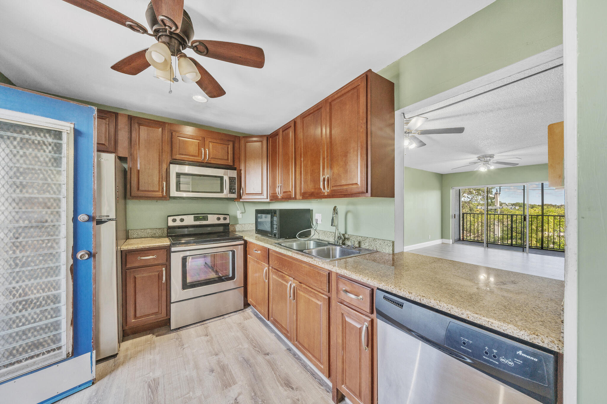 VILLAGE SQUARE CONDO - Residential