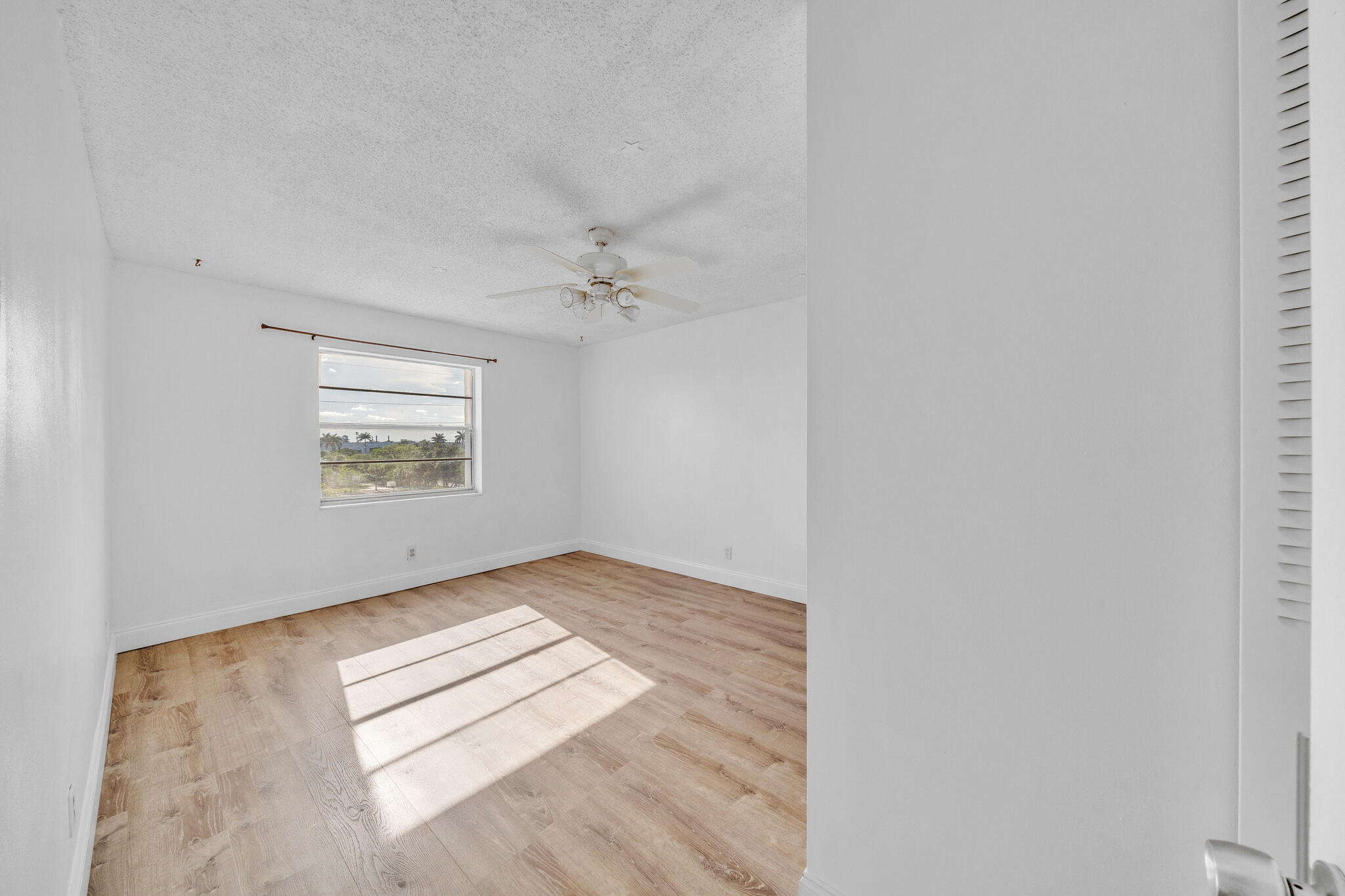 VILLAGE SQUARE CONDO - Residential