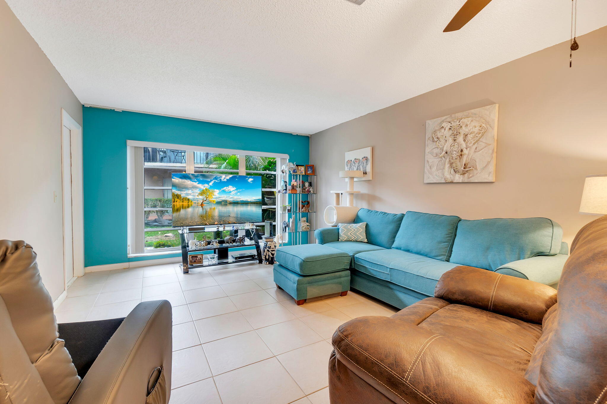 PALM GREENS AT VILLA DEL RAY CONDO II - Residential