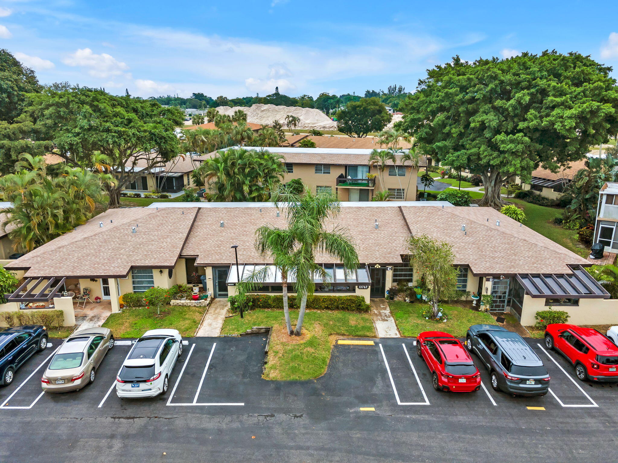 PALM GREENS AT VILLA DEL RAY CONDO II - Residential