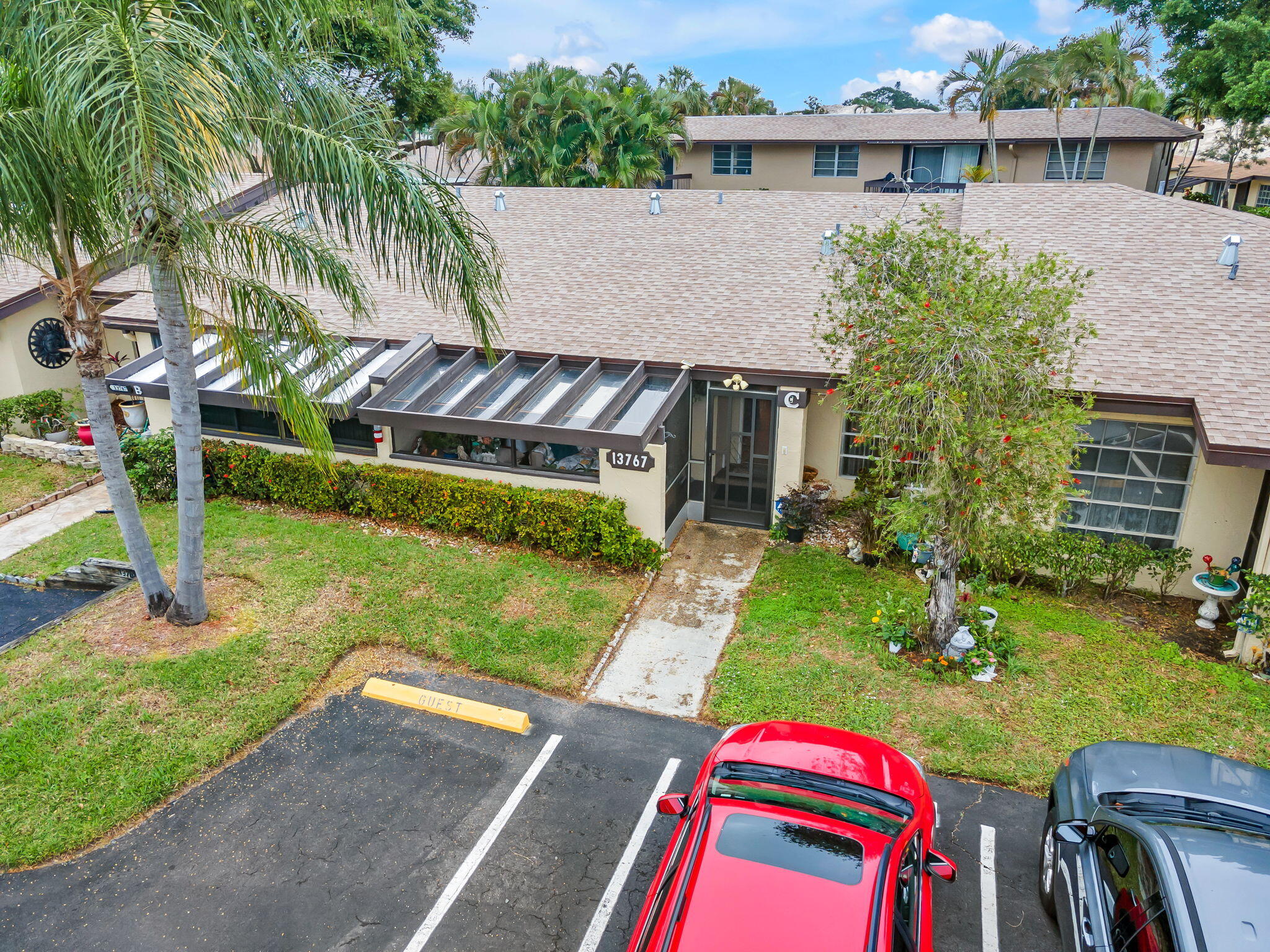 PALM GREENS AT VILLA DEL RAY CONDO II - Residential