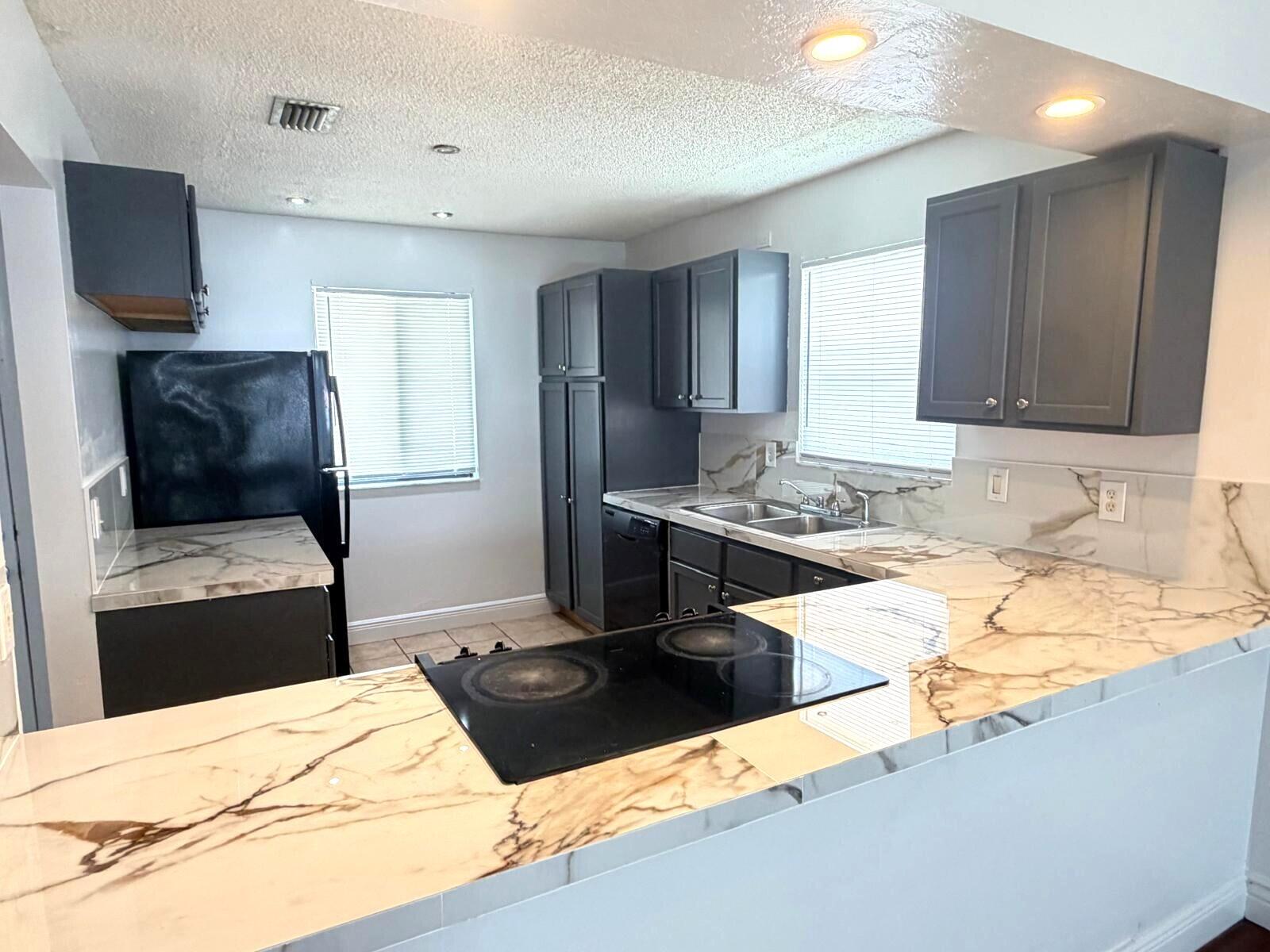 CANALAKE - Residential Lease