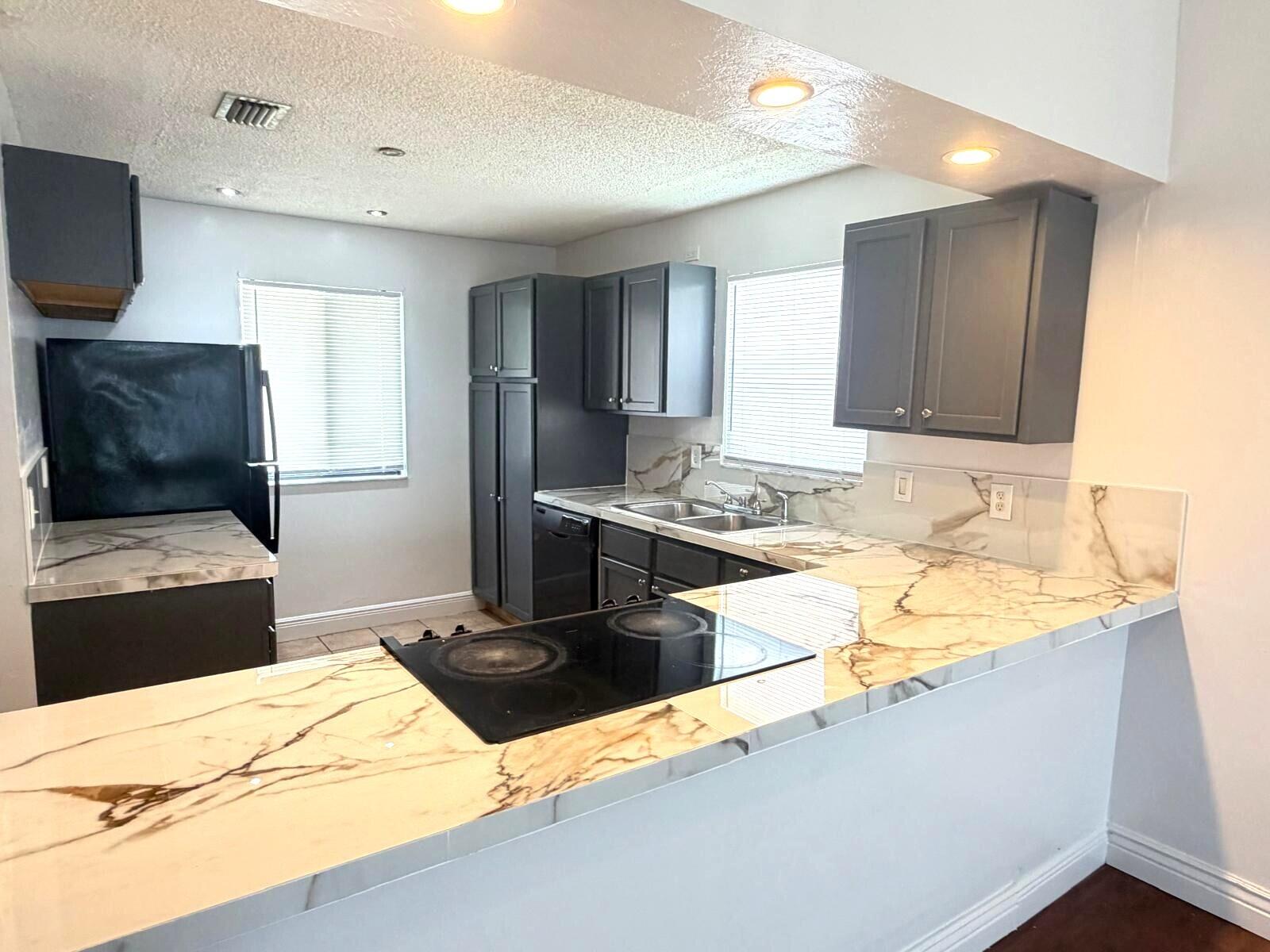 CANALAKE - Residential Lease