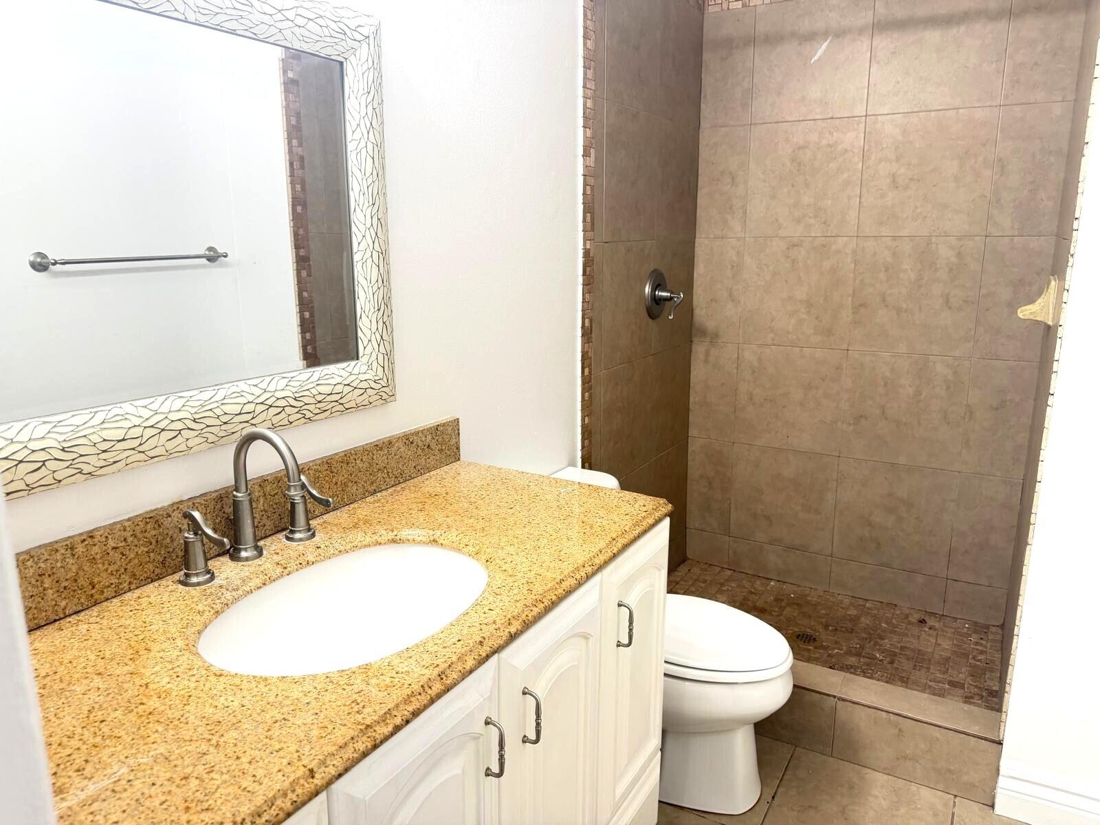 CANALAKE - Residential Lease