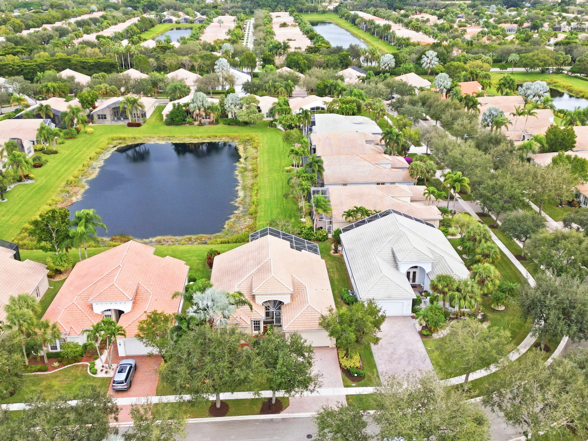 VALENCIA SHORES 1 - Residential