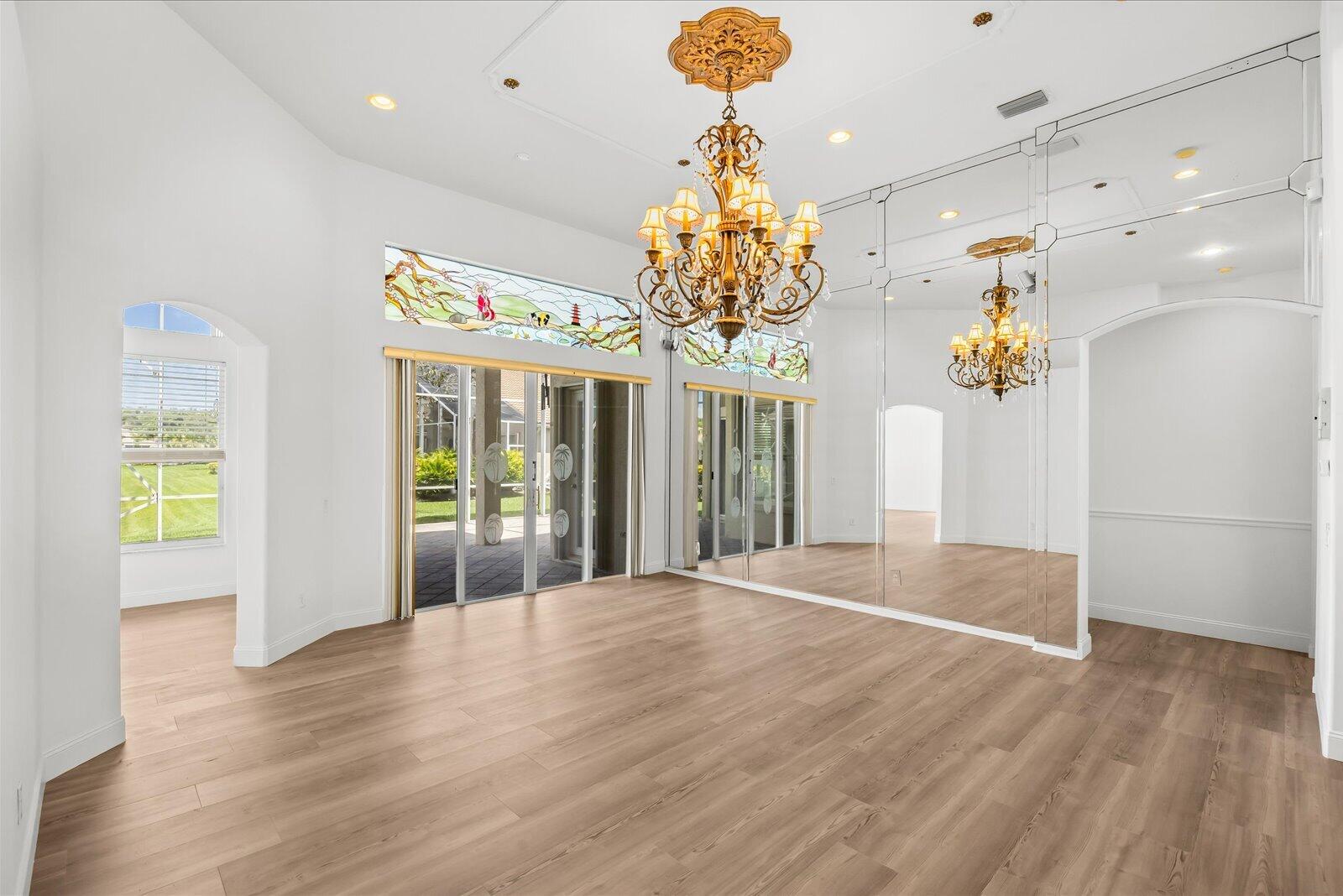 VALENCIA SHORES 1 - Residential