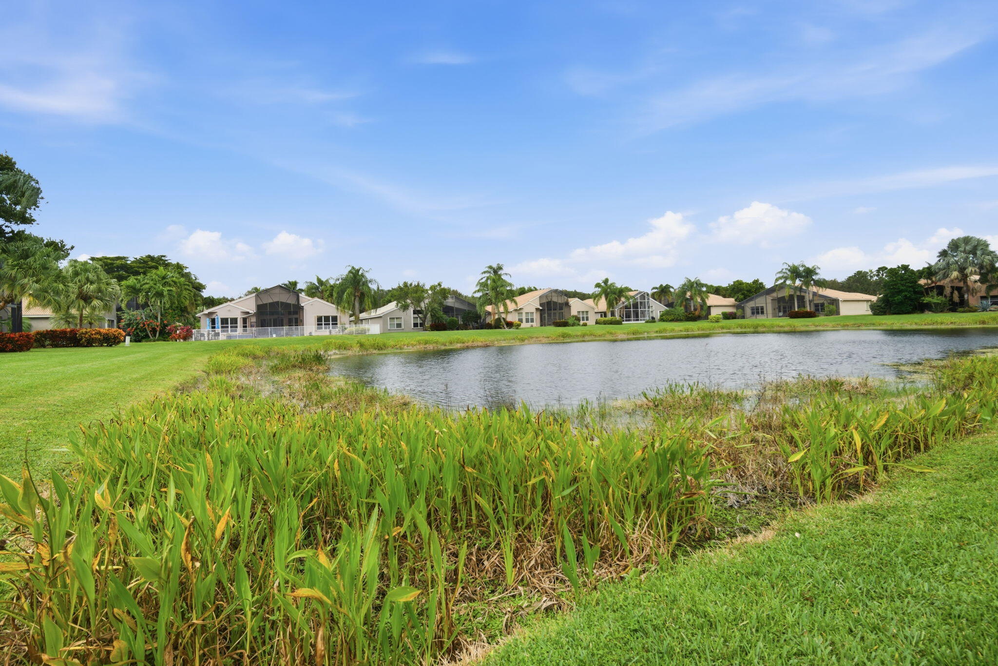 VALENCIA SHORES 1 - Residential