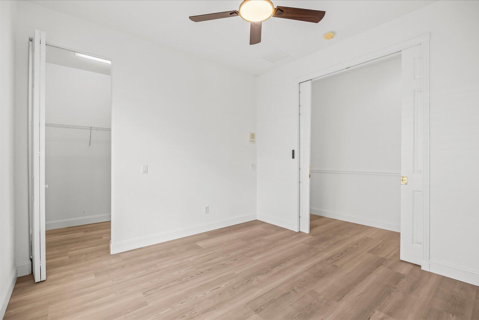 VALENCIA SHORES 1 - Residential