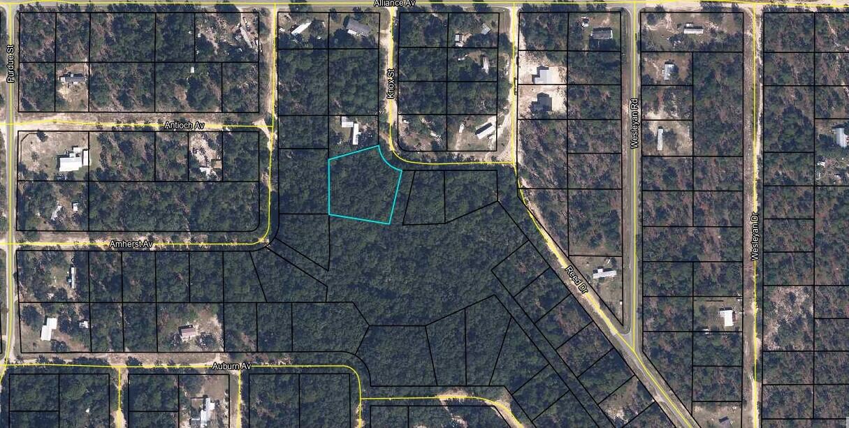 Beautiful 0.925-acre vacant lot located in the peaceful community of Keystone Heights, FL. This spacious property offers plenty of room to build your dream home, place a manufactured home, or invest for the future. Enjoy the quiet country atmosphere while still being conveniently located near schools, shopping, restaurants, and the many lakes and outdoor recreational activities the area is known for. With easy access to Gainesville, Palatka, and Jacksonville, this property offers the perfect balance of privacy and convenience. Buyer to perform their own due diligence regarding zoning, land use, utilities, and building requirements. Don't miss this opportunity to own nearly an acre of land in growing Clay County.