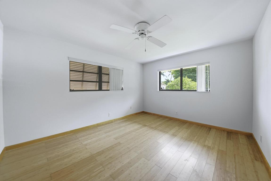 HOLLYWOOD CENTER - Residential