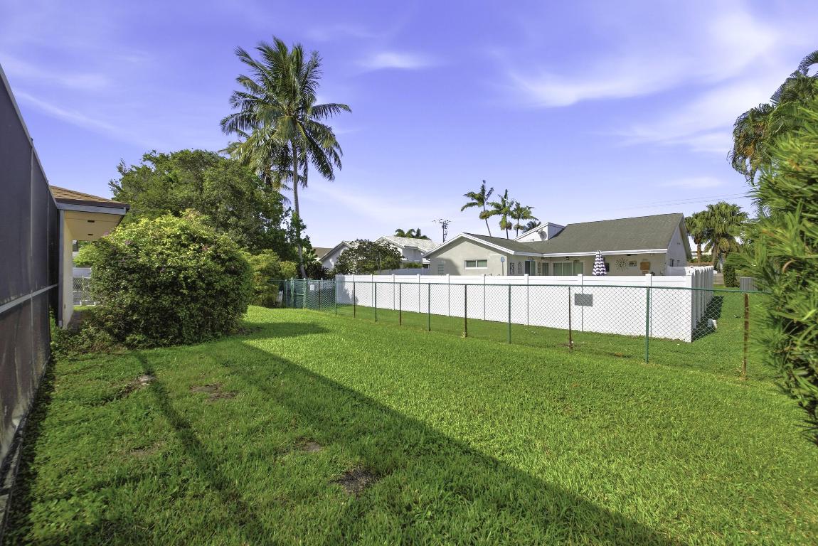 HOLLYWOOD CENTER - Residential