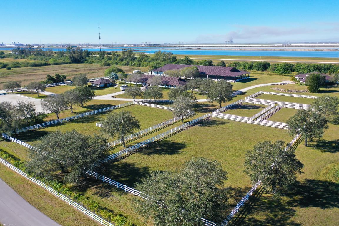 WHITE FENCES EQUESTRIAN ESTATES - Residential