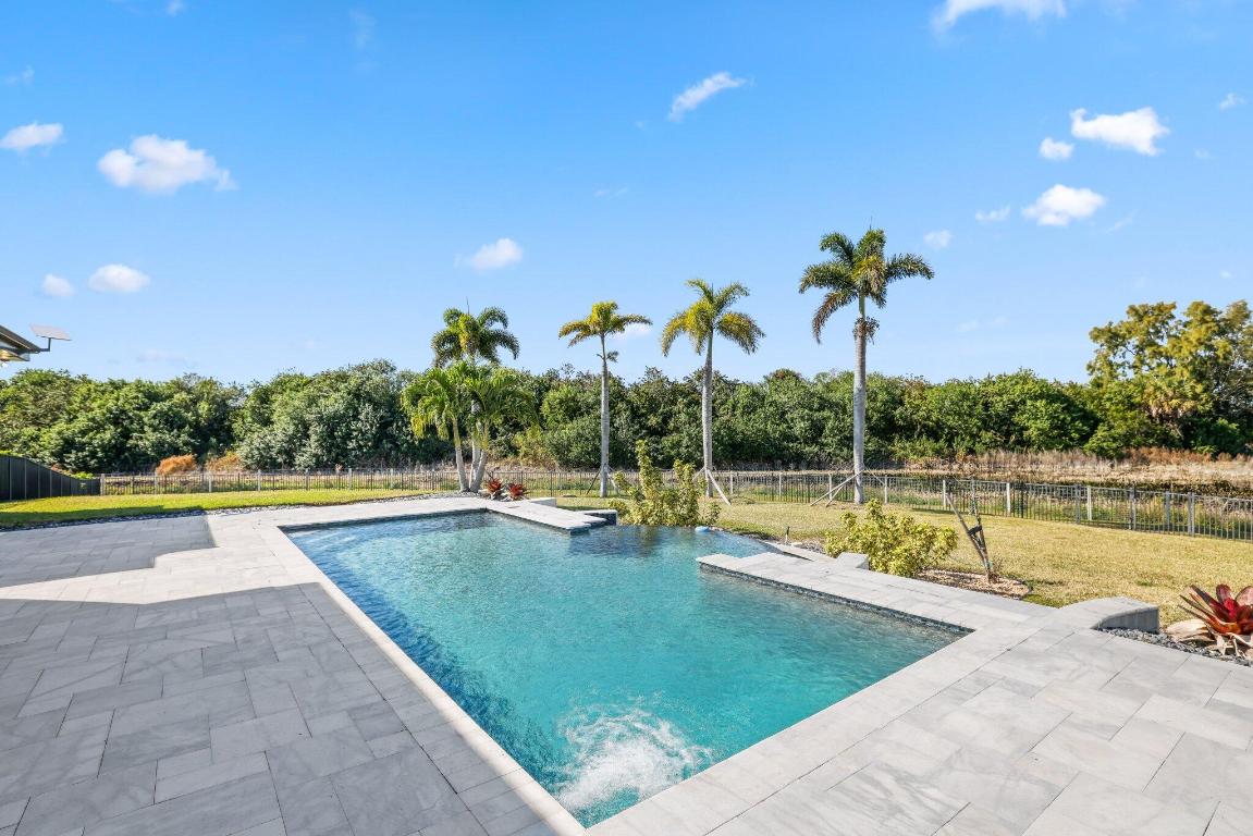 WHITE FENCES EQUESTRIAN ESTATES - Residential