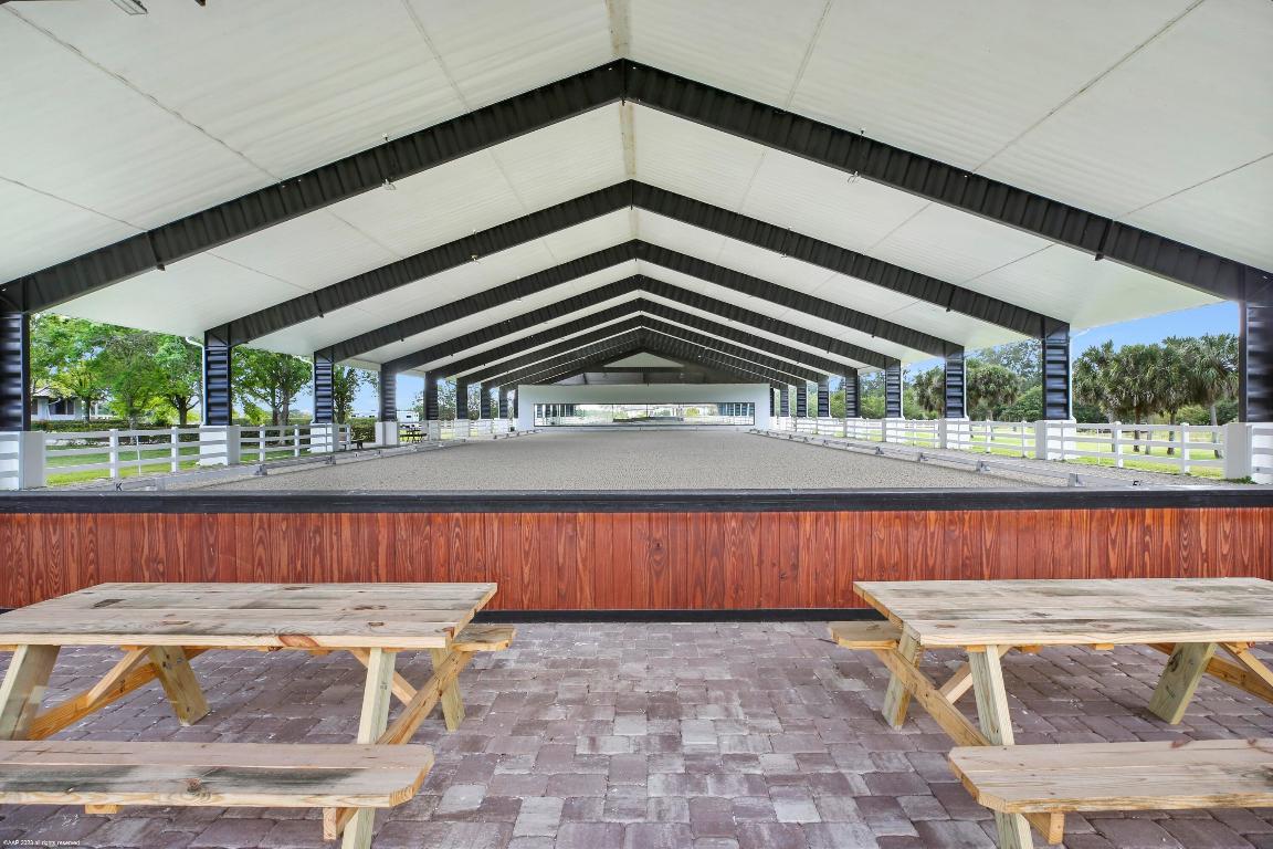 WHITE FENCES EQUESTRIAN ESTATES - Residential
