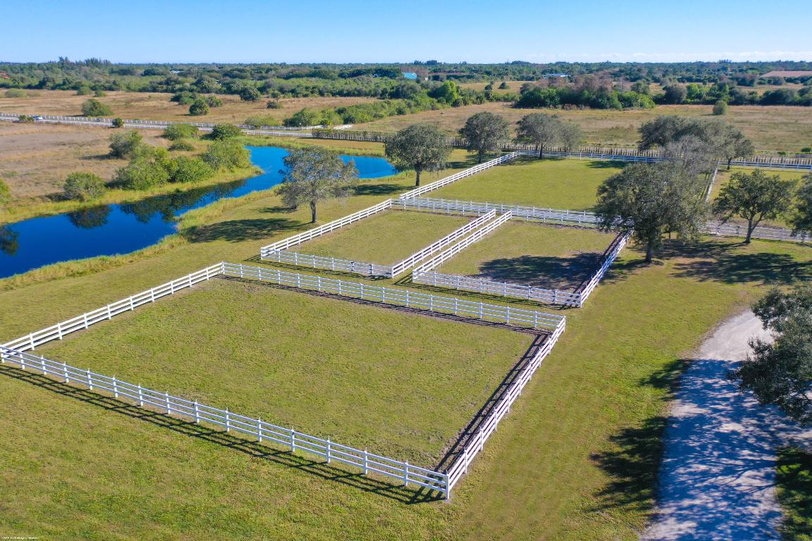 WHITE FENCES EQUESTRIAN ESTATES - Residential