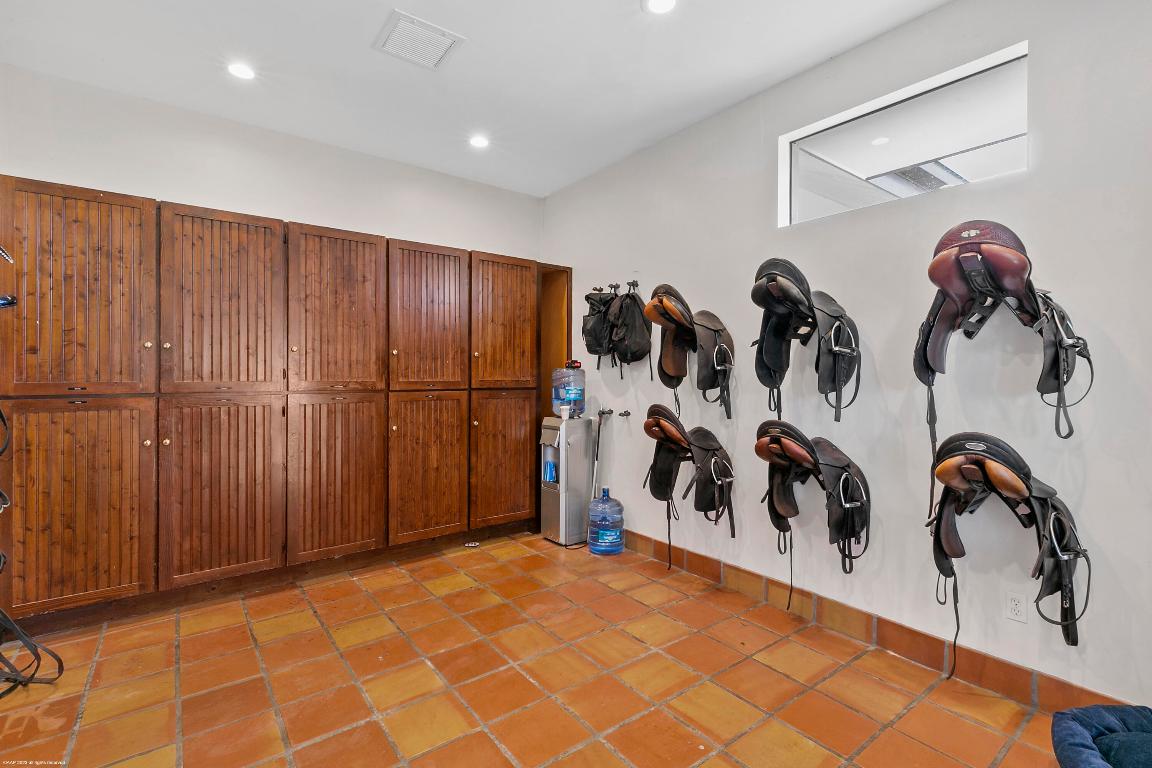 WHITE FENCES EQUESTRIAN ESTATES - Residential