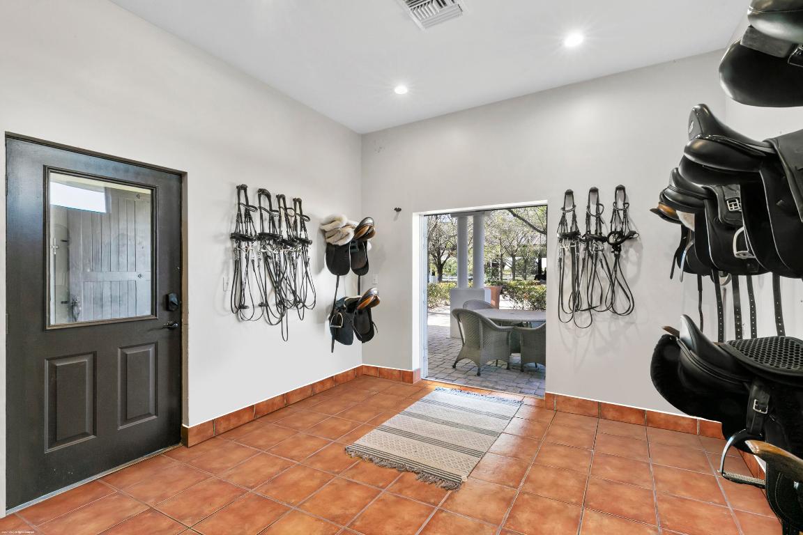 WHITE FENCES EQUESTRIAN ESTATES - Residential