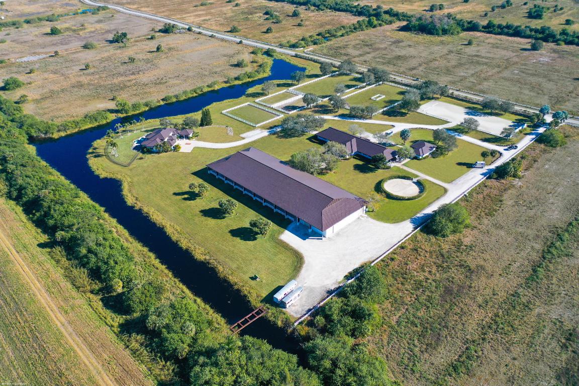 WHITE FENCES EQUESTRIAN ESTATES - Residential