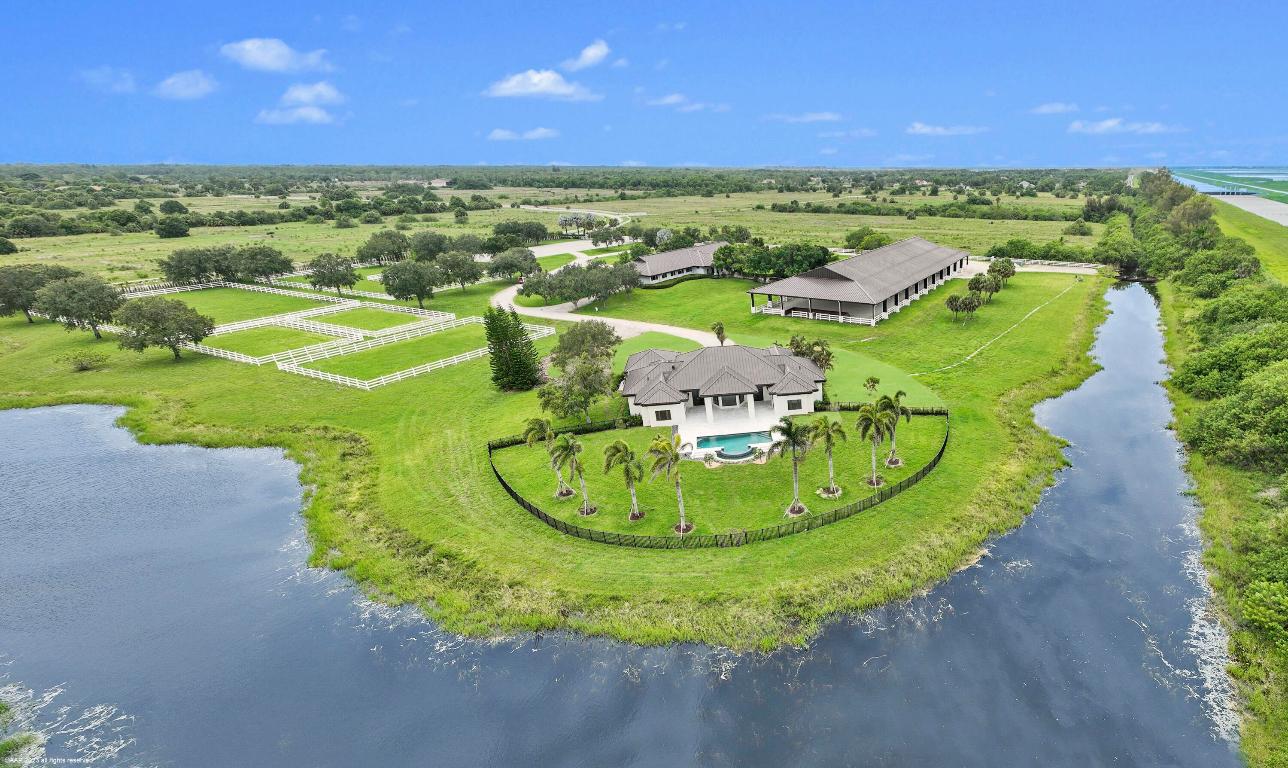 WHITE FENCES EQUESTRIAN ESTATES - Residential