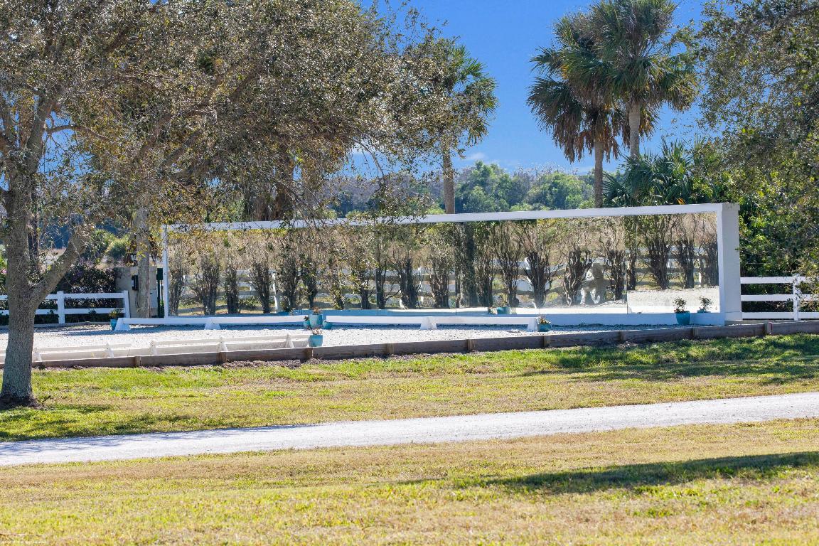 WHITE FENCES EQUESTRIAN ESTATES - Residential
