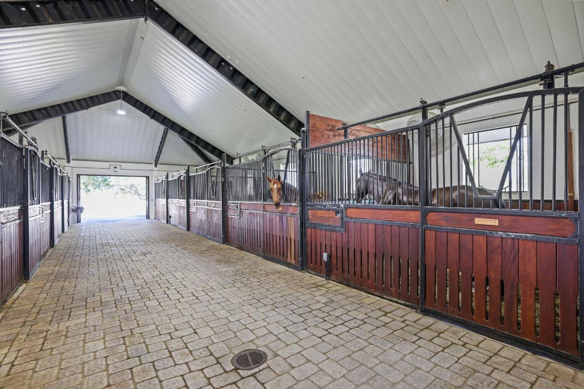 WHITE FENCES EQUESTRIAN ESTATES - Residential