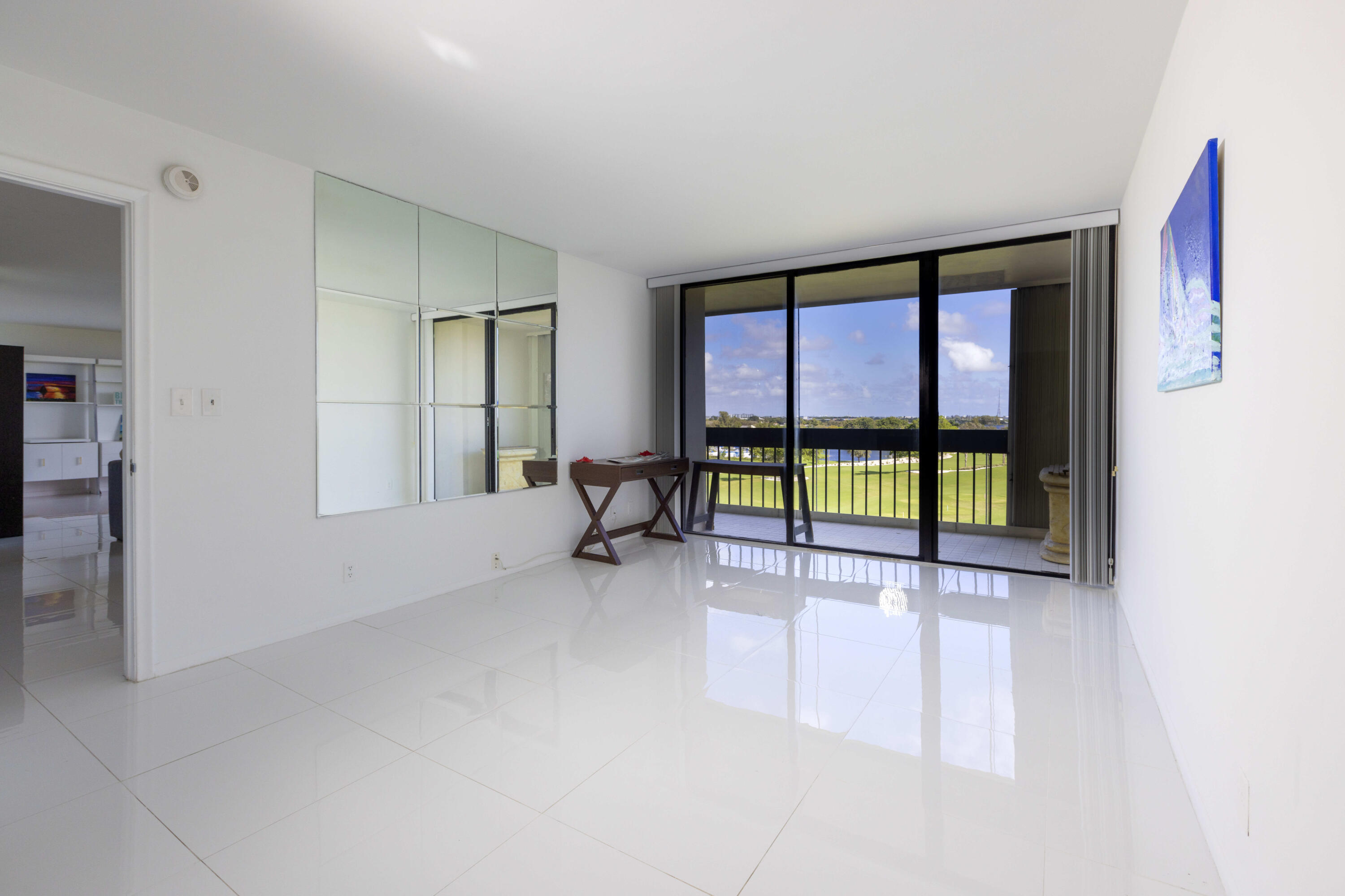 LANDS OF THE PRESIDENT CONDO 2 , - Residential Lease