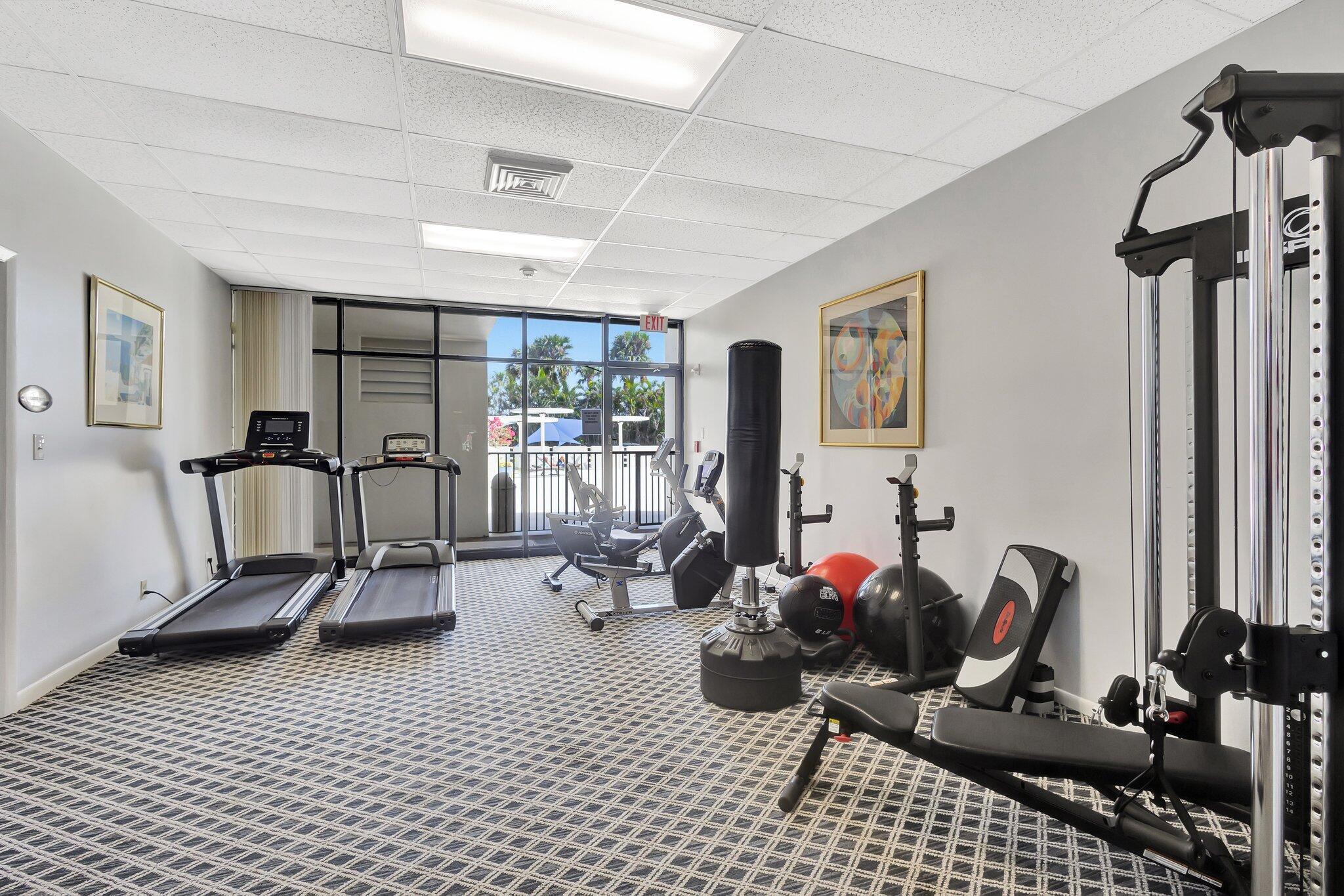 LANDS OF THE PRESIDENT CONDO 2 , - Residential Lease