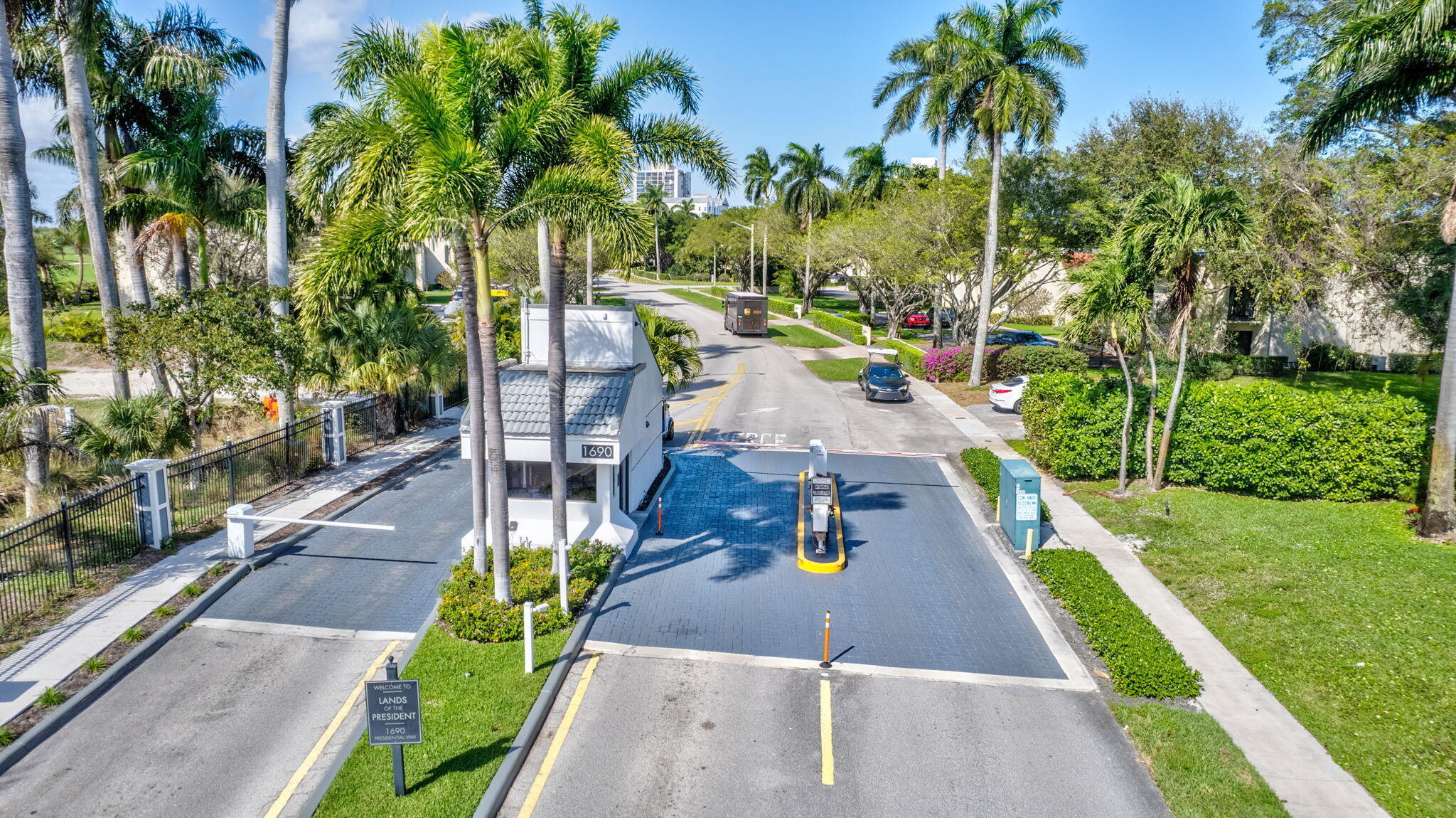 LANDS OF THE PRESIDENT CONDO 2 , - Residential Lease