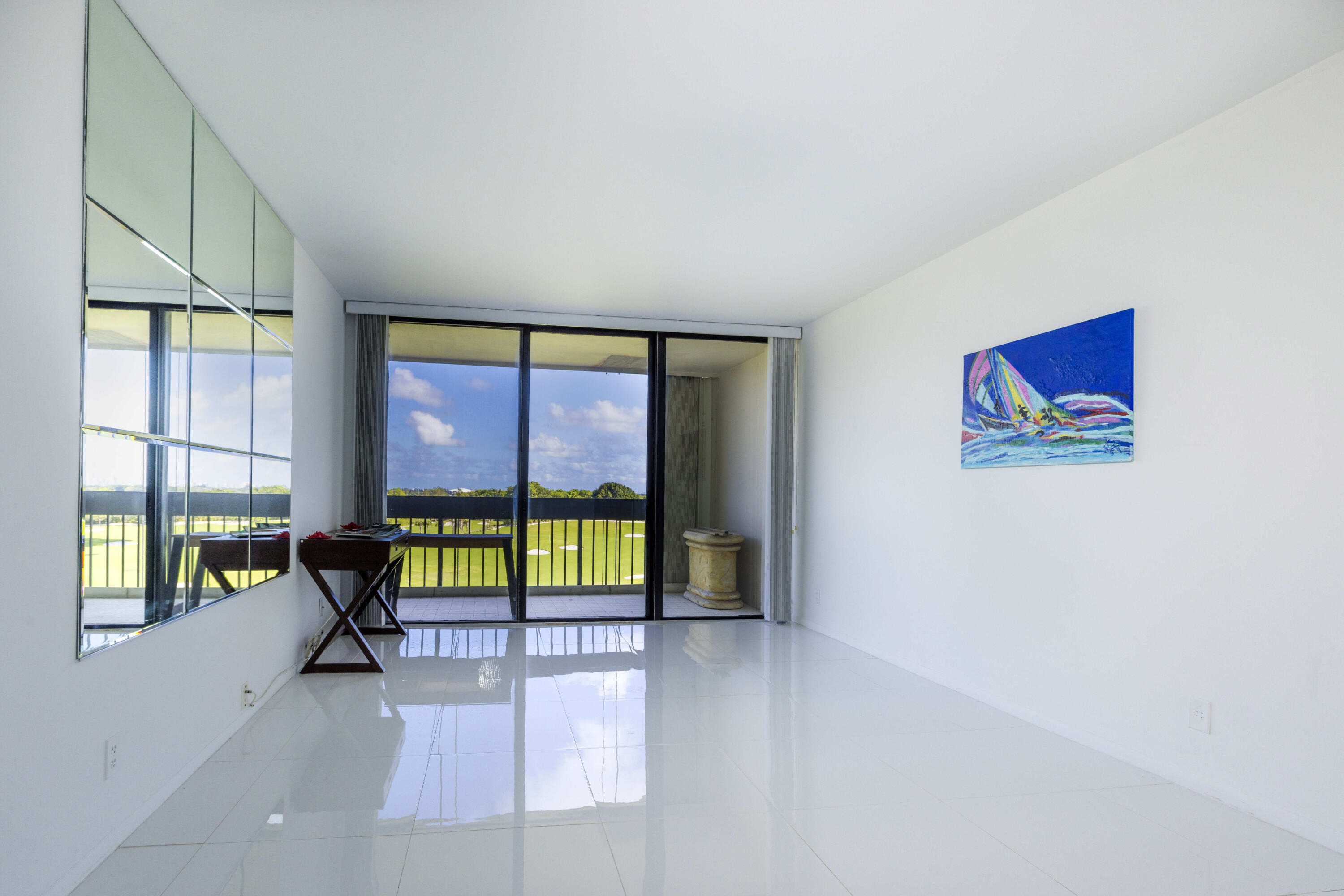 LANDS OF THE PRESIDENT CONDO 2 , - Residential Lease