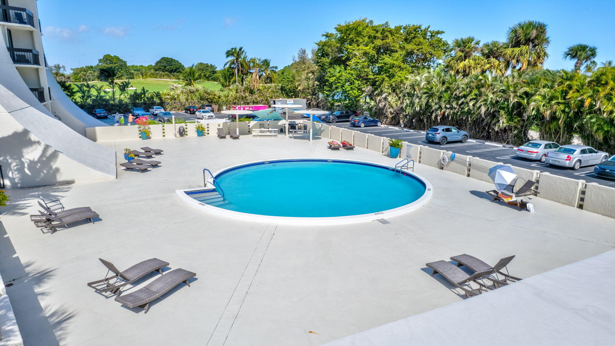 LANDS OF THE PRESIDENT CONDO 2 , - Residential Lease
