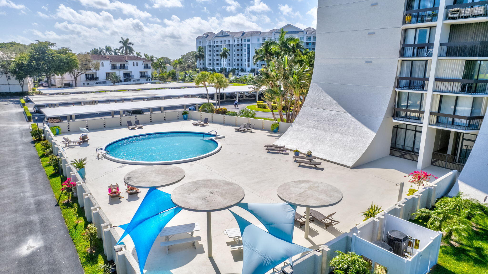 LANDS OF THE PRESIDENT CONDO 2 , - Residential Lease
