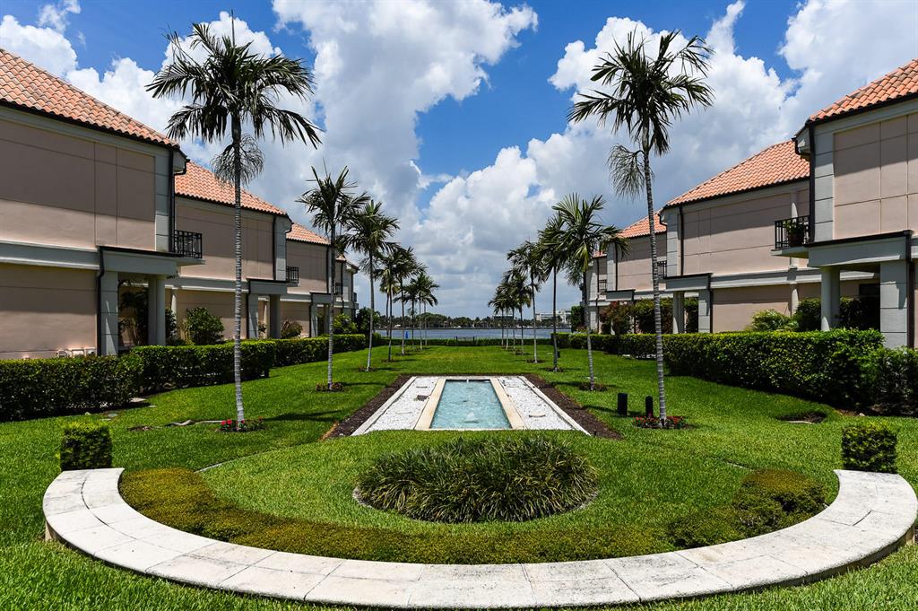 VILLA PLATI TOWNHOMES - Residential