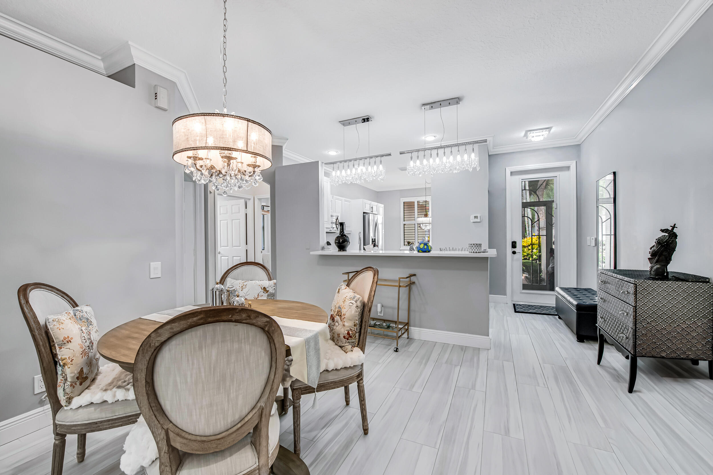 PALM ISLES WEST - Residential