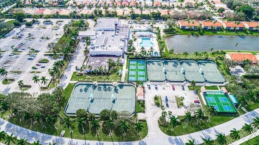 PALM ISLES WEST - Residential