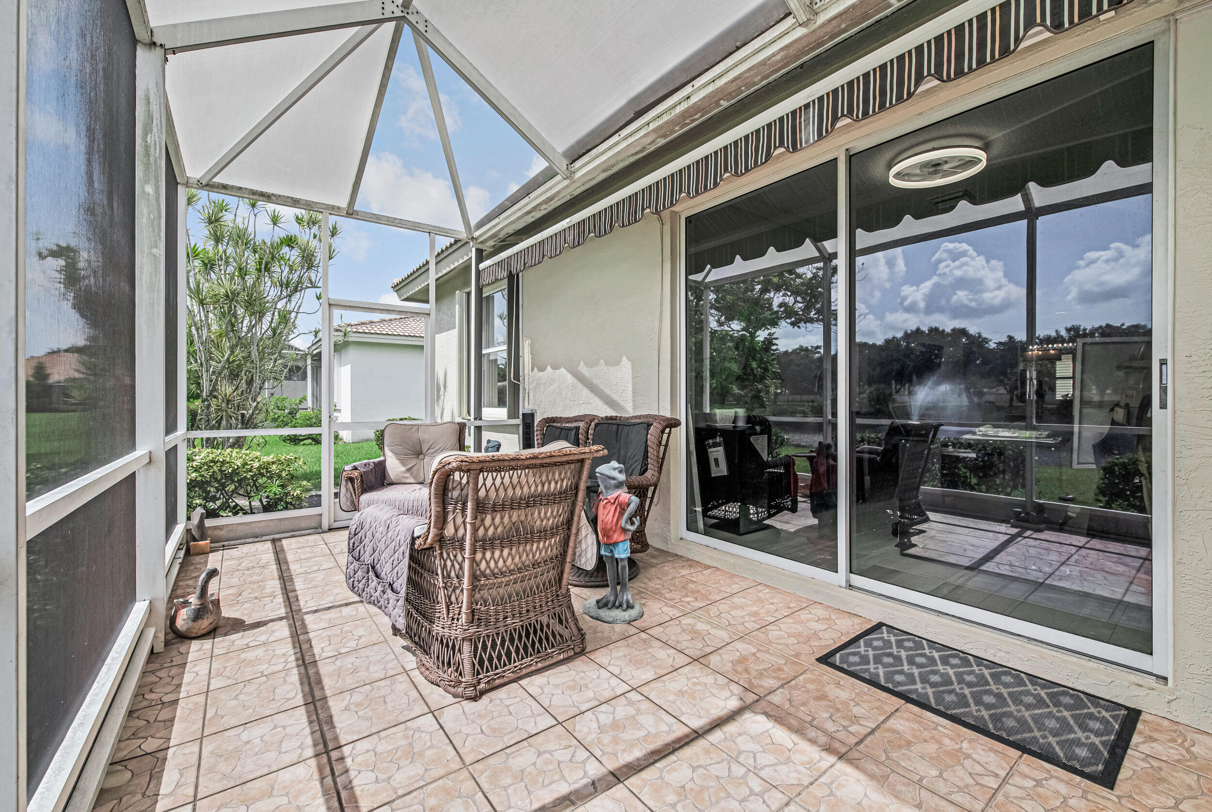 PALM ISLES WEST - Residential