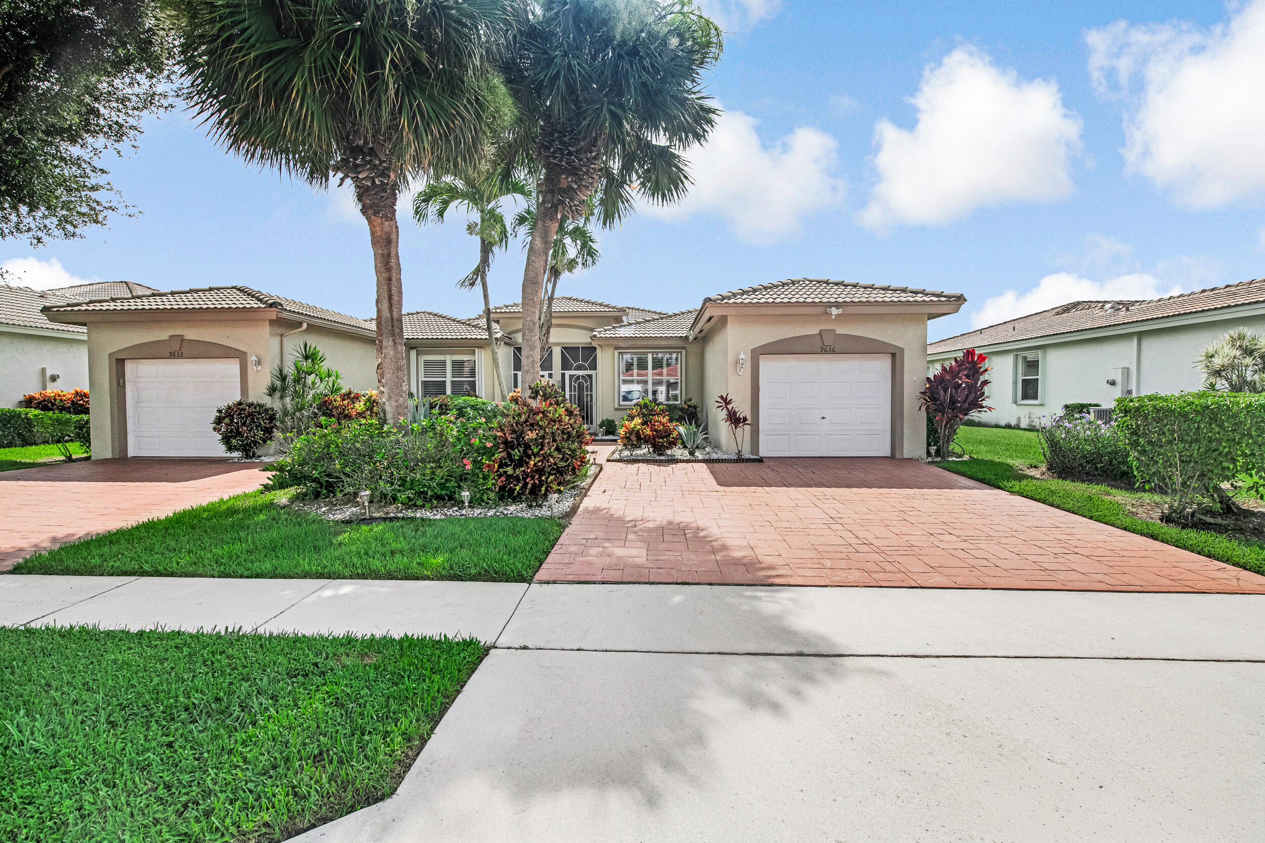 PALM ISLES WEST - Residential