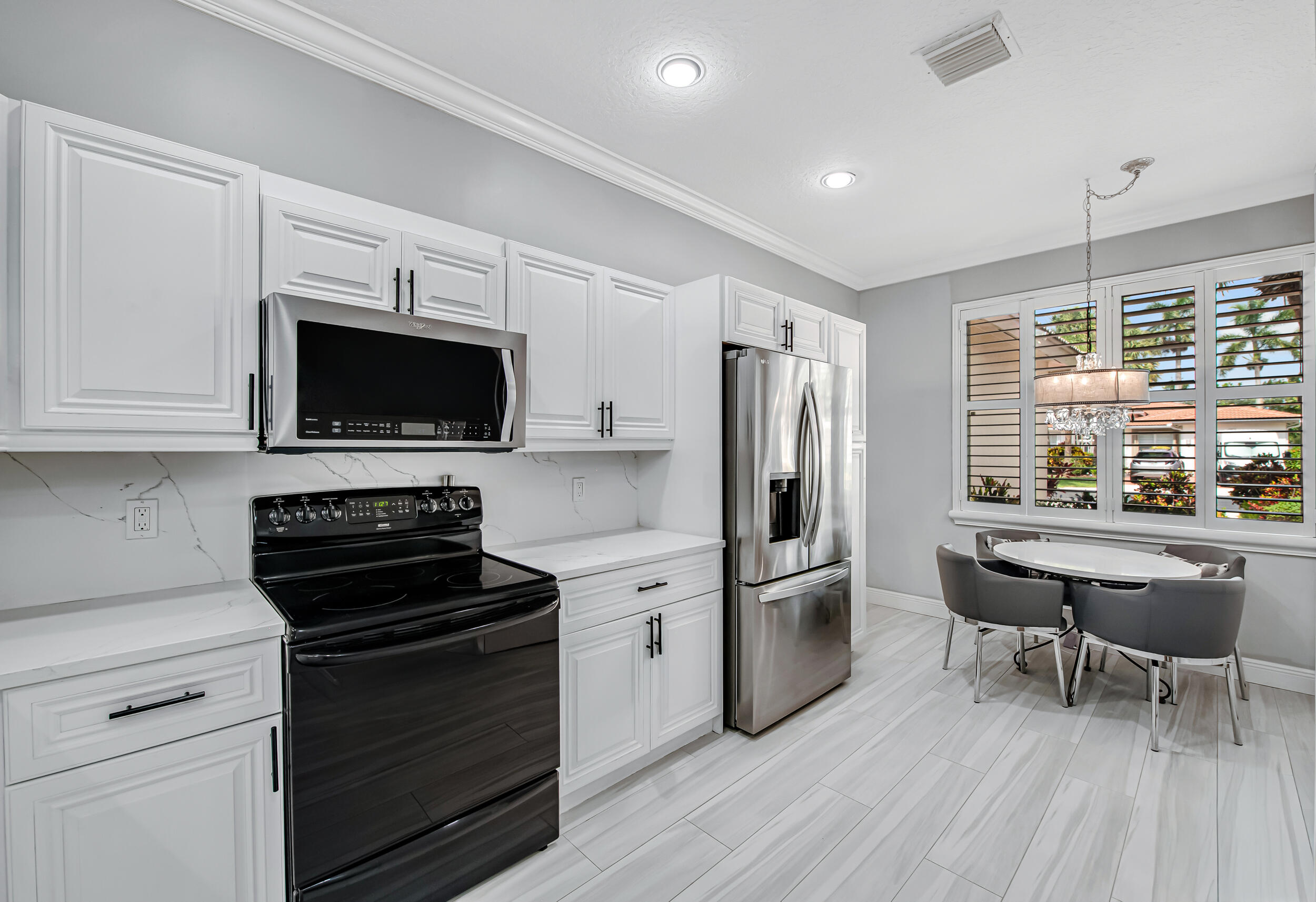 PALM ISLES WEST - Residential