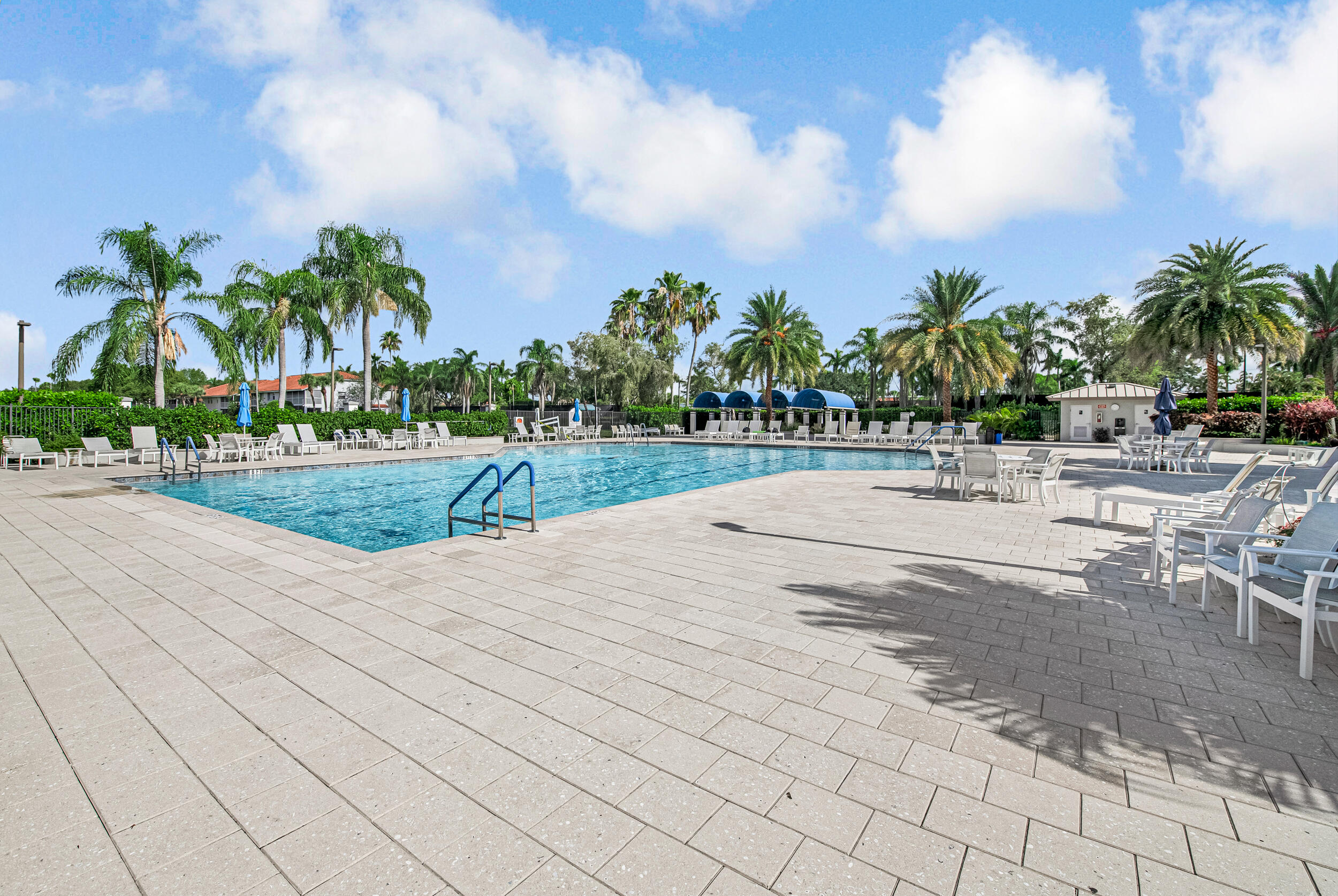 PALM ISLES WEST - Residential